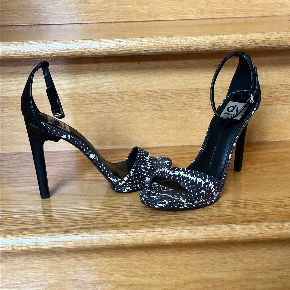 DV by Dolce Vita Black and White Women's Heels